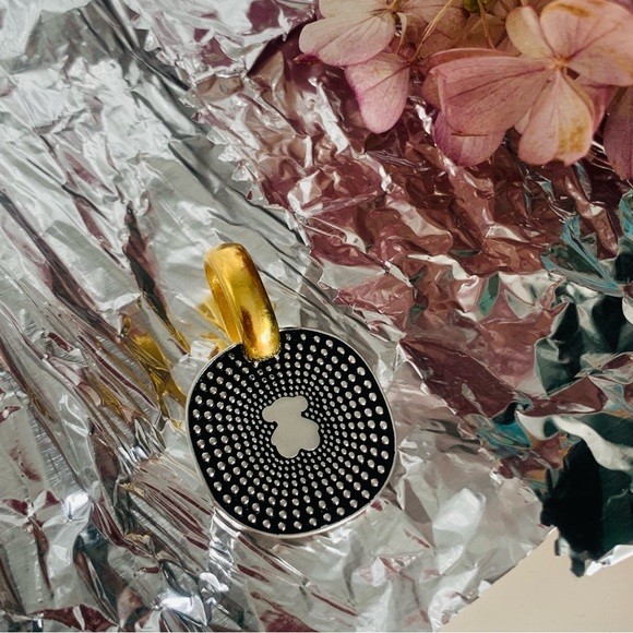 Tous Pendant Radiant Rays Spanish Bear - Picture 5 of 14